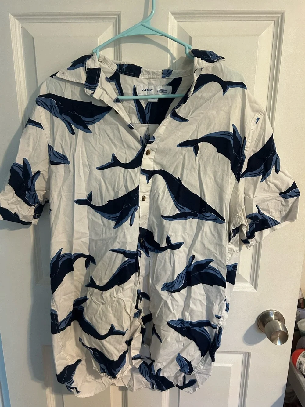Old Navy White and Navy Whale Print Short-Sleeve Button-Up Shirt